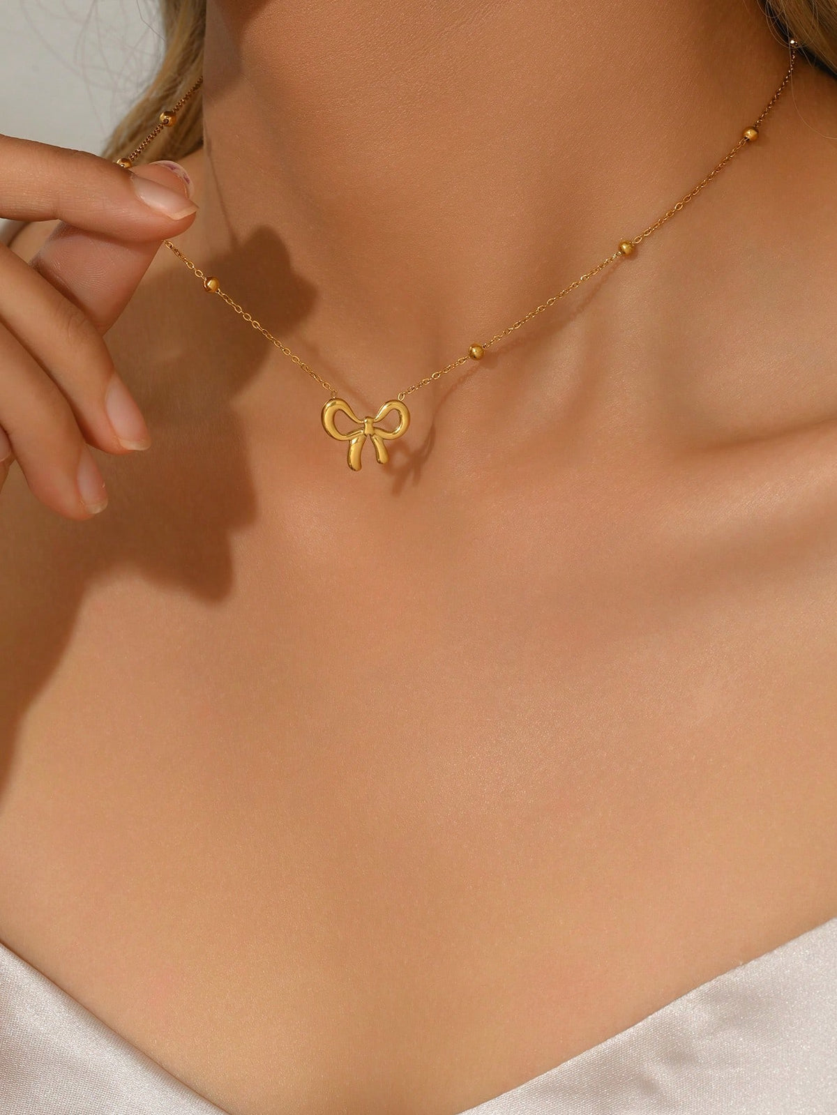 MB 392 - 2796 COLLAR